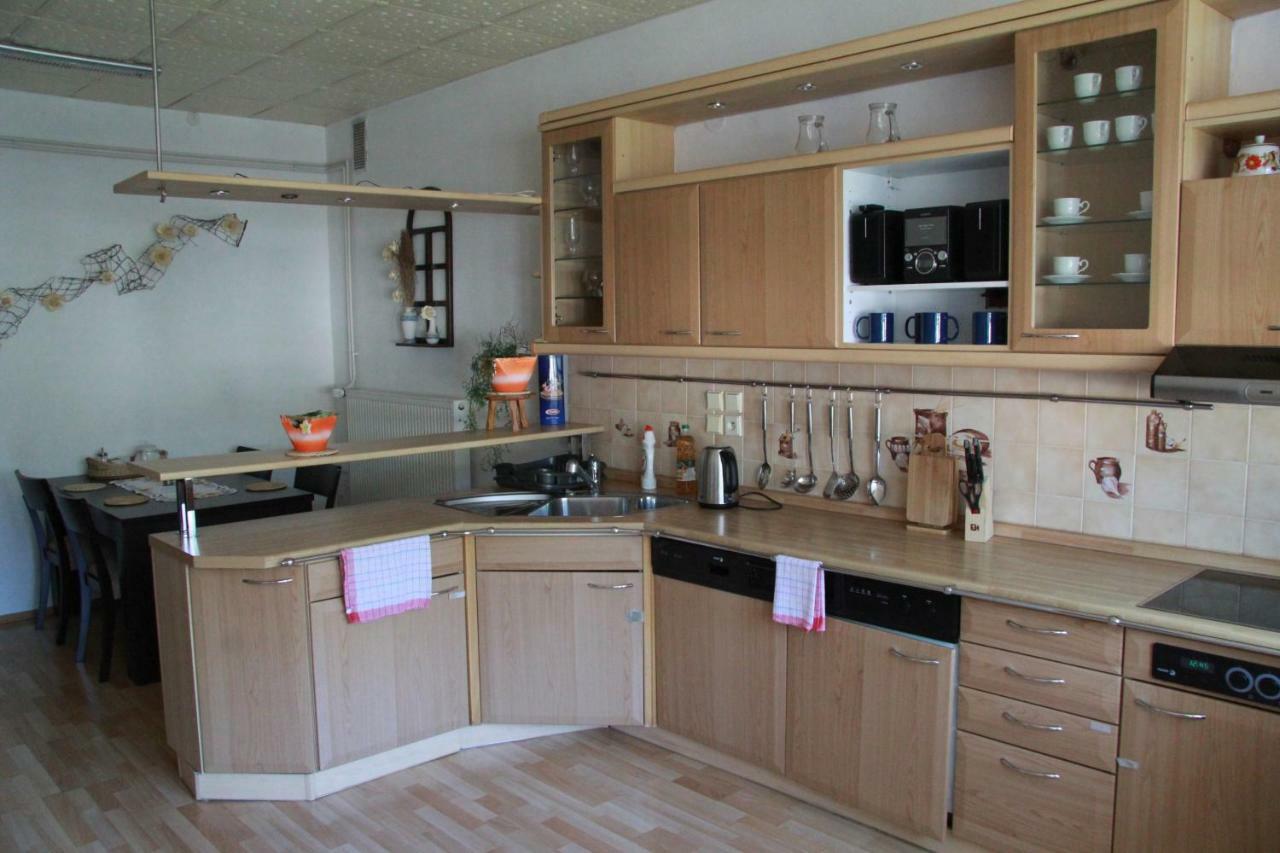 Apartman Brasov, Tyn Nad Vltavou Luaran gambar