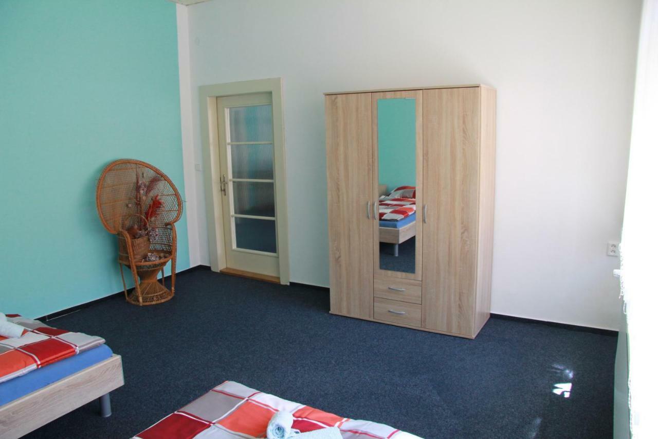 Apartman Brasov, Tyn Nad Vltavou Luaran gambar